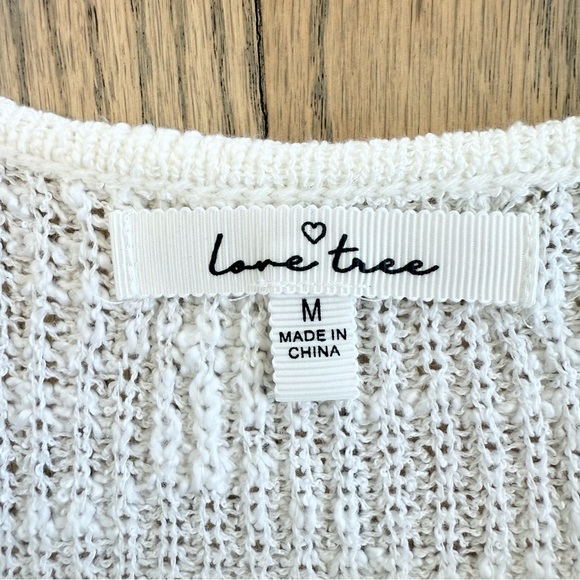 Love Tree Women’s White Crochet Sweater Knit Twist Front Tank Top Size Medium - Picture 7 of 9